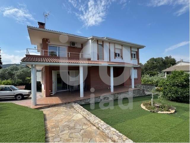 Jardín de Casa o chalet en venta en Corbera de Llobregat con Aire acondicionado, Calefacción y Terraza