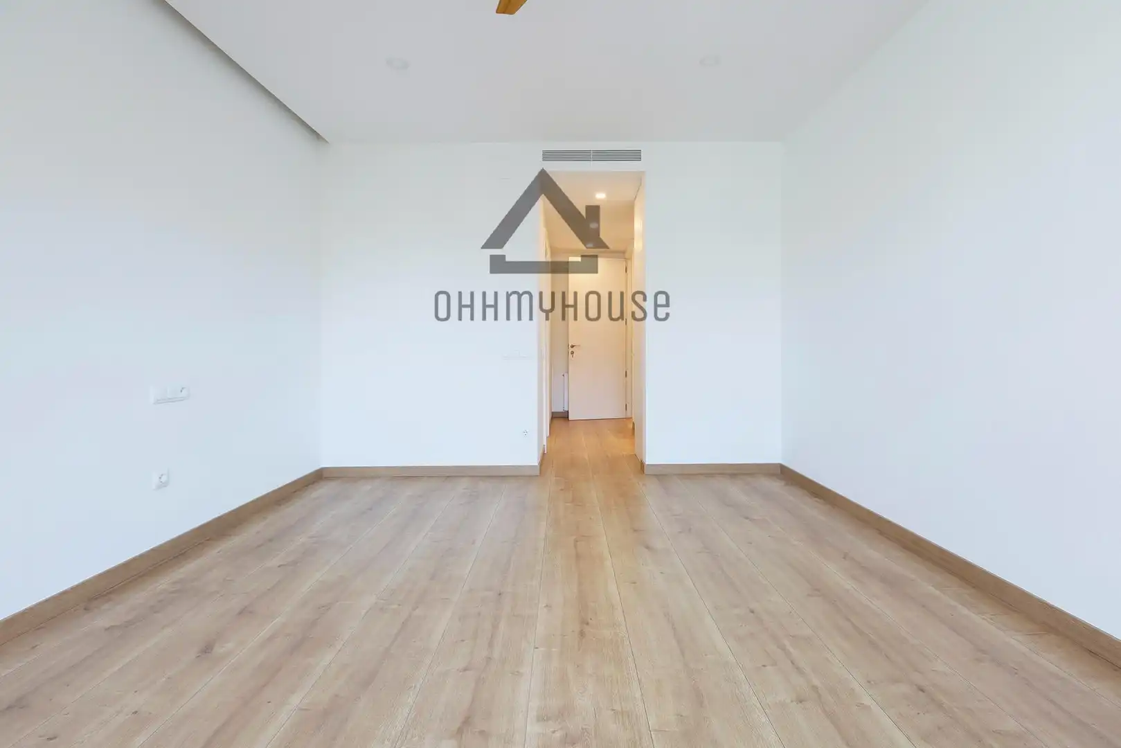 Sala d'estar de Pis en venda en Barcelona amb Calefacció, Parquet i Balcó