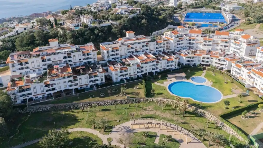 Àtic amb piscina en venda a Benalmádena pueblo, imagen 34