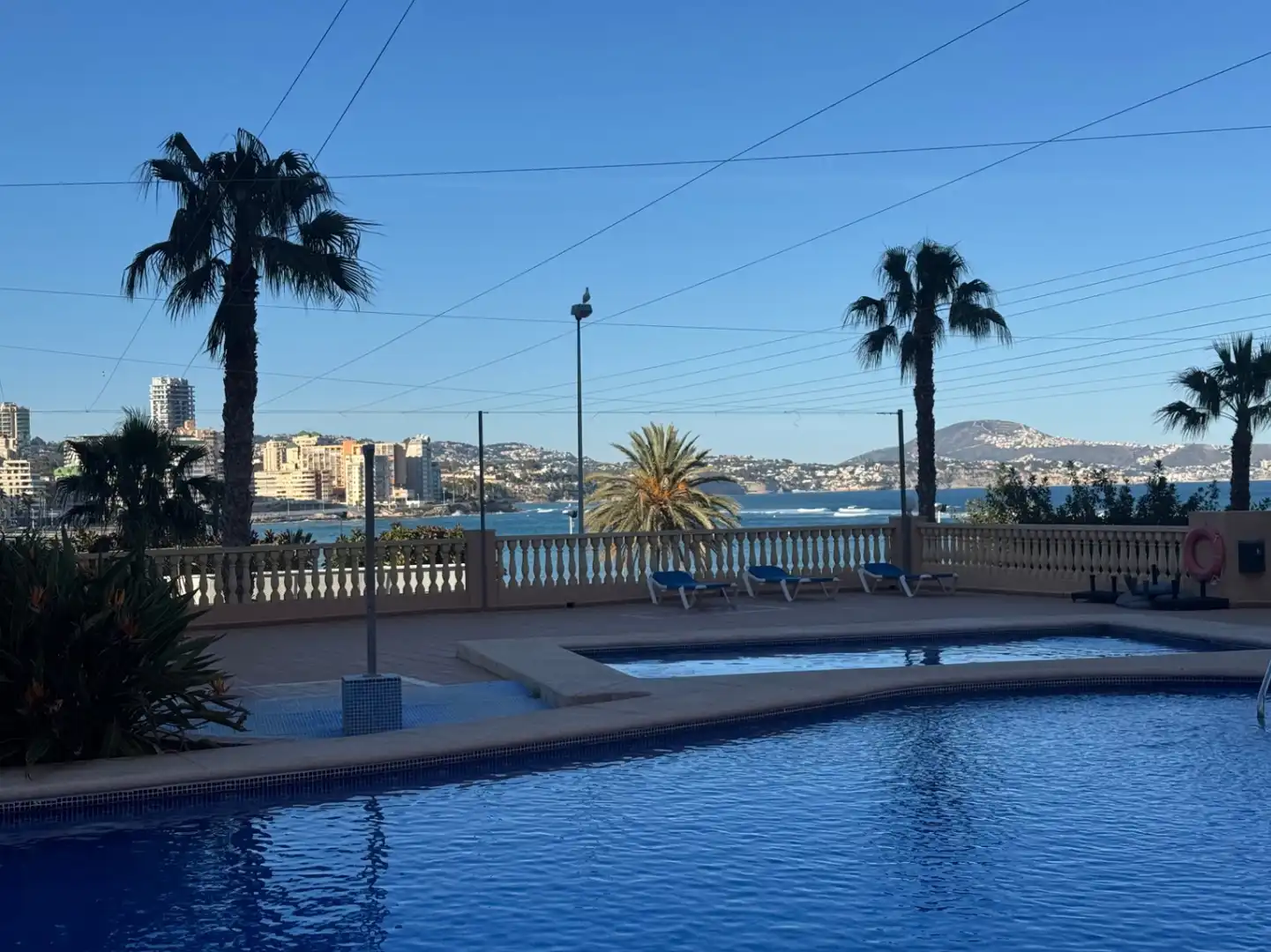 Piscina de Apartamento en venta en Calpe / Calp con Aire acondicionado, Trastero y Piscina
