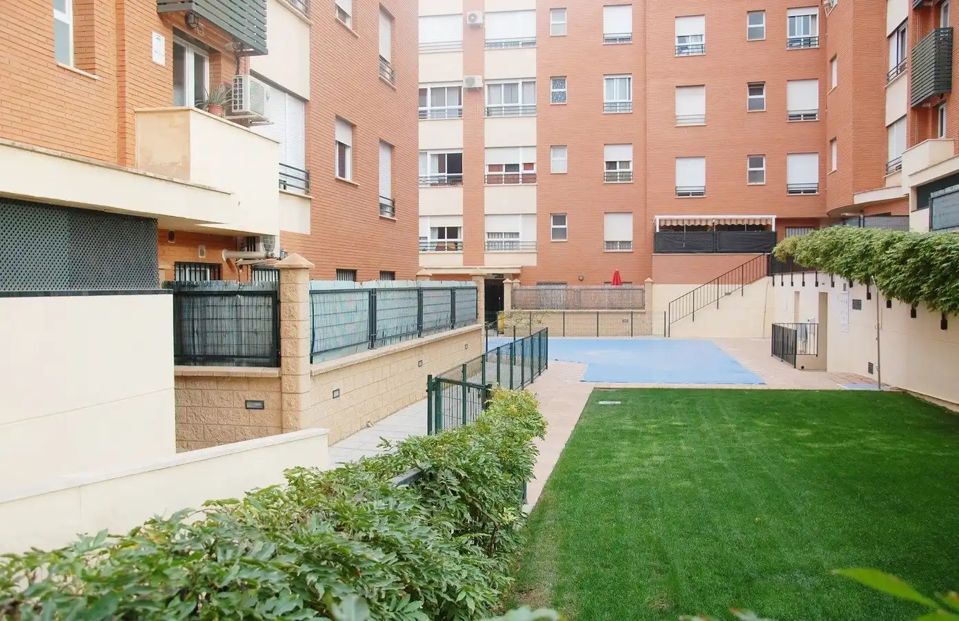 Flat for rent in Calle Matilde Cantós, Parque Nueva Granada