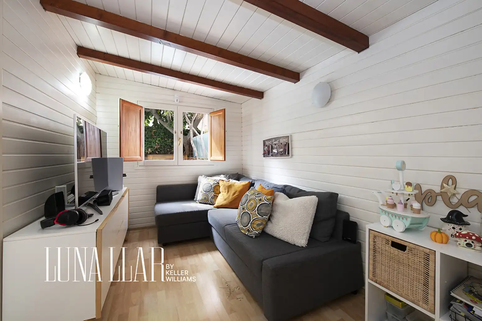 Living room of Houses for sale in Can Bou