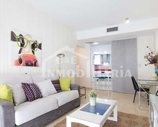 Living room of Apartment to rent in  Granada Capital  with Air Conditioner, Heating and Parquet flooring