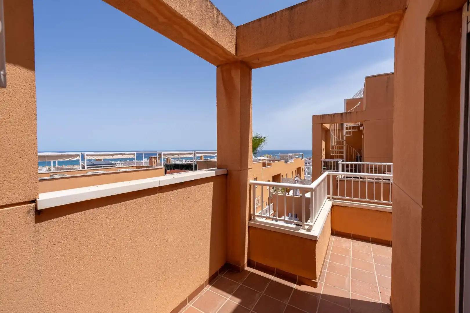Terrasse von Maisonette zum Verkauf in Mojácar mit Klimaanlage, Privatgarten und Terrasse