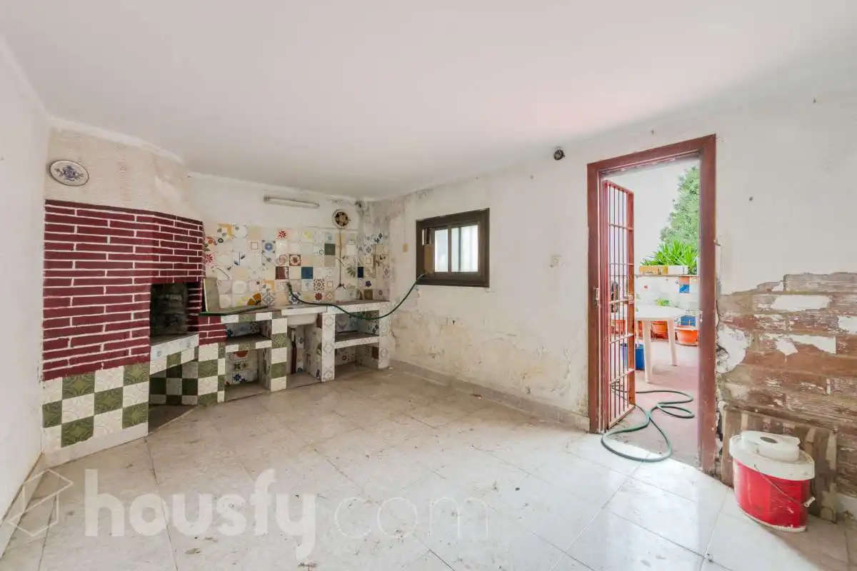 Kitchen of Houses for sale in Santa Coloma de Gramenet  with Heating, Private garden and Terrace