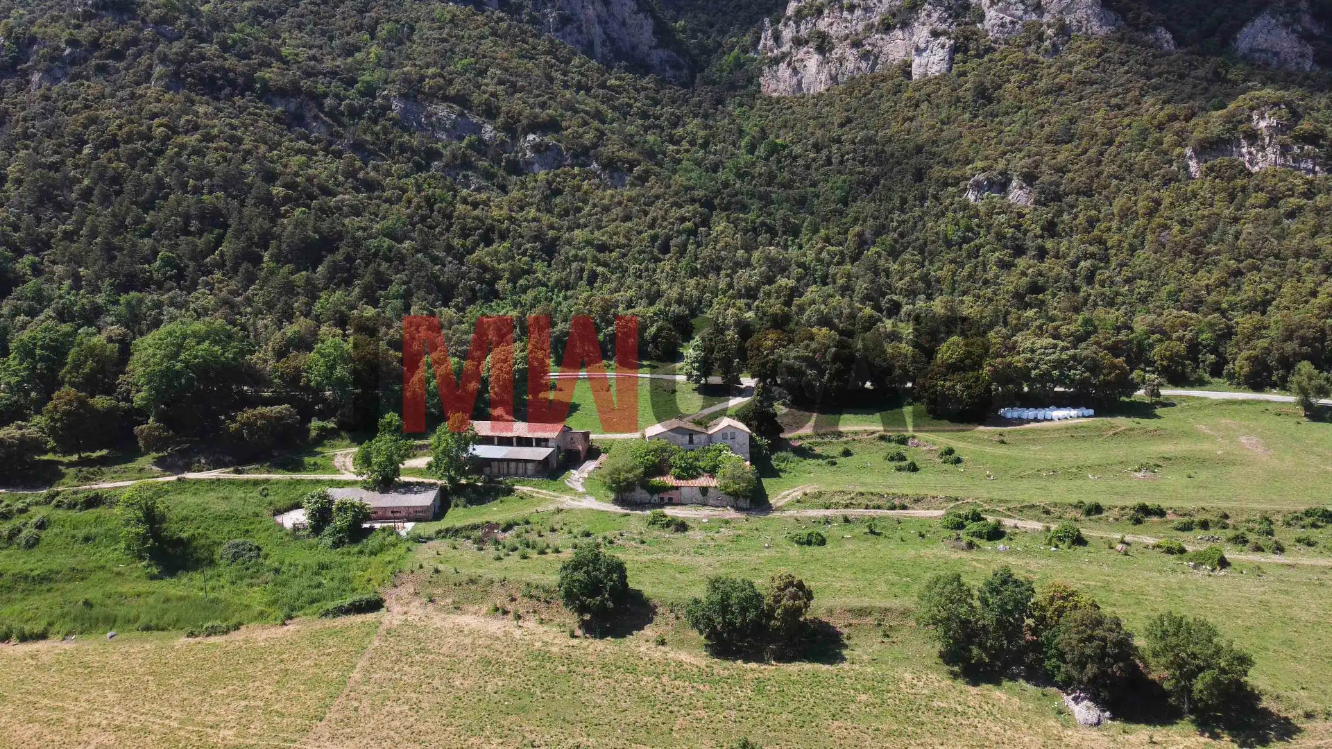 Country house zum Verkauf in Berga