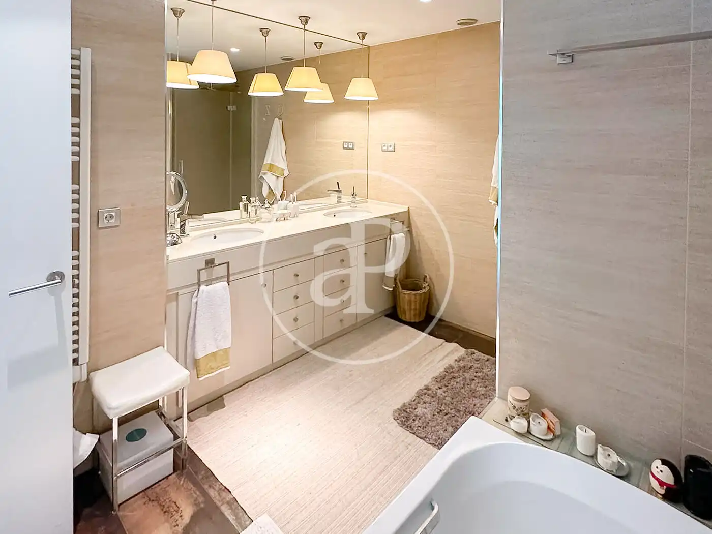Semi-detached house with pool for sale in Casco Antiguo, imagen 14