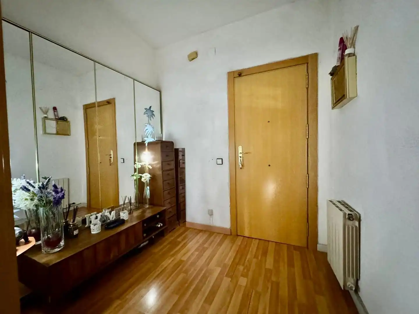 Flat for sale in Badalona  with Air Conditioner and Heating