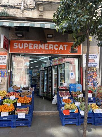 Local comercial en Venta en Carrer de la Sèquia Comtal en El Clot