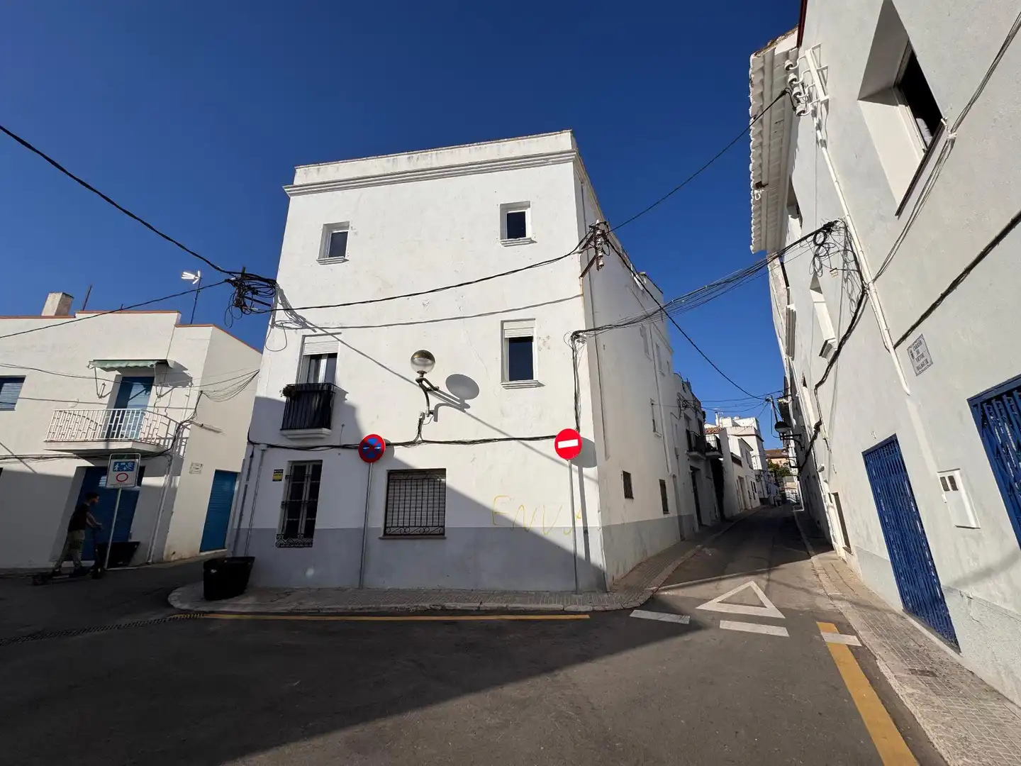 Exterior view of Flat for sale in Cubelles  with Air Conditioner and Balcony