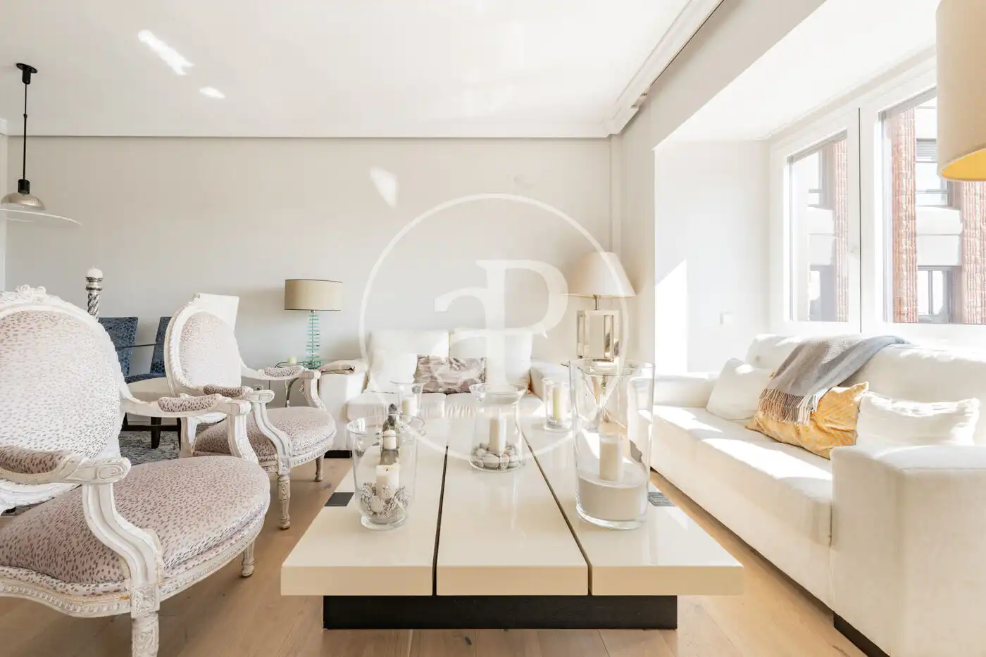 Sala de estar de Piso en venta en  Madrid Capital con Aire acondicionado, Calefacción y Jardín privado