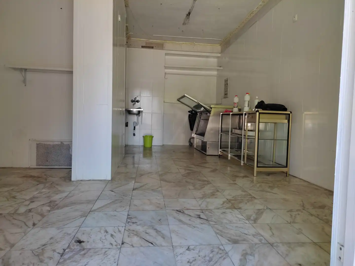 Local comercial en venda a Plaza Cecilio Reino Vargas, imagen 2