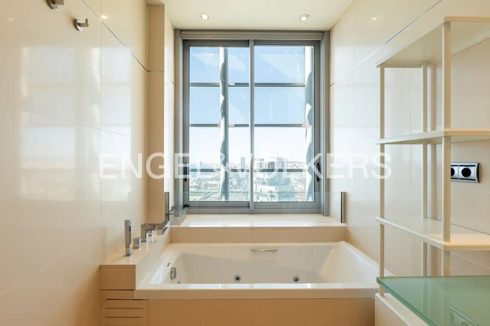 Attic for rent in Diagonal Mar i el Front Marítim del Poblenou
