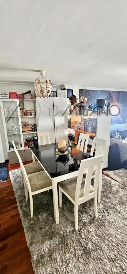 Comedor de Piso en venta en Vigo  con Calefacción, Parquet y Balcón