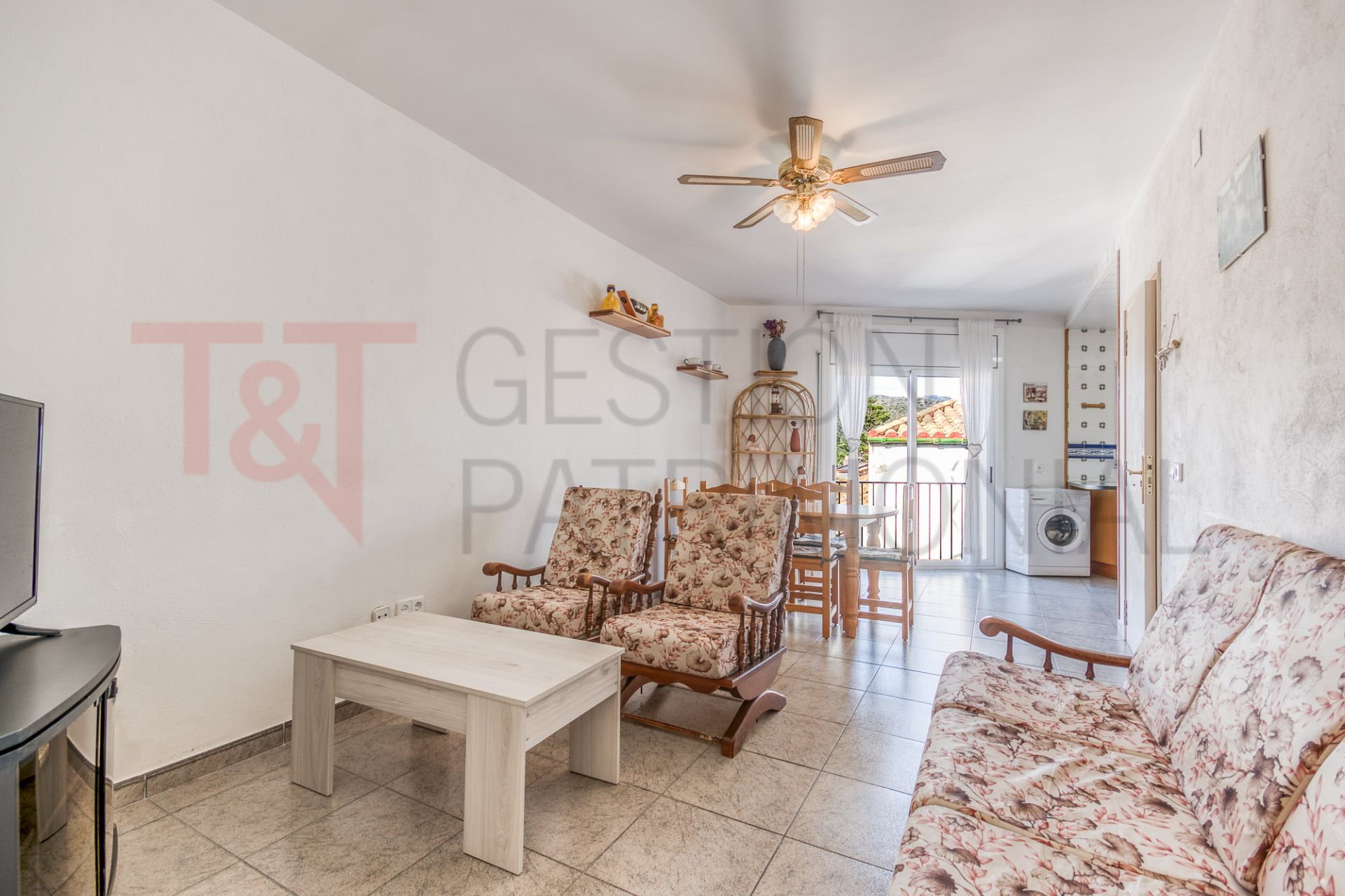 Sala d'estar de Casa o xalet en venda en Llançà amb Aire condicionat, Calefacció i Terrassa