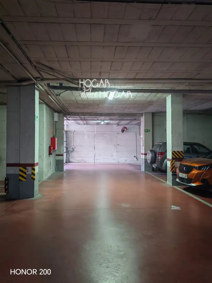 Parking de Piso en venta en Reus con Calefacción y Terraza