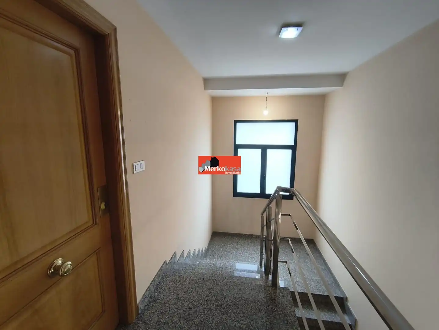 Büro zum Verkauf in Lugo mit Möbliert