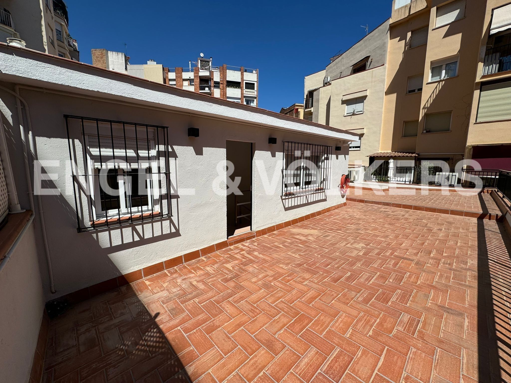 Vista exterior de Casa adosada de lloguer en  Barcelona Capital amb Aire condicionat, Calefacció i Parquet