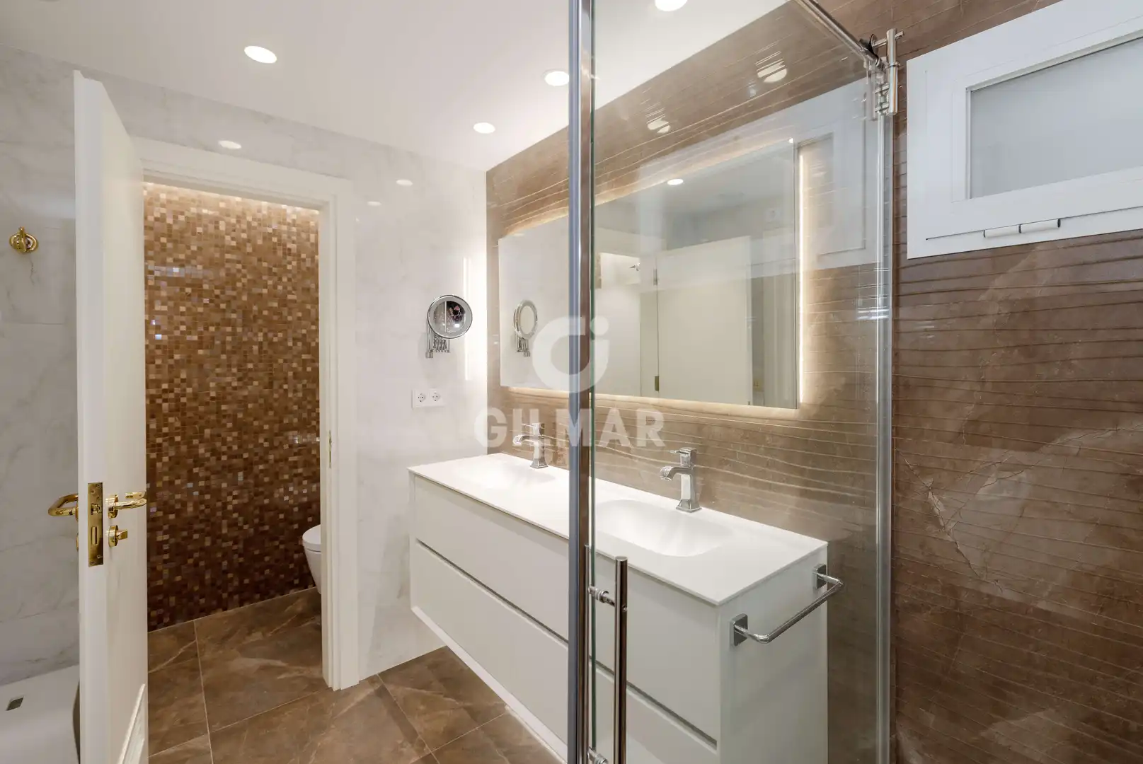 Baño de Apartamento en venta en Marbella con Calefacción, Jardín privado y Trastero