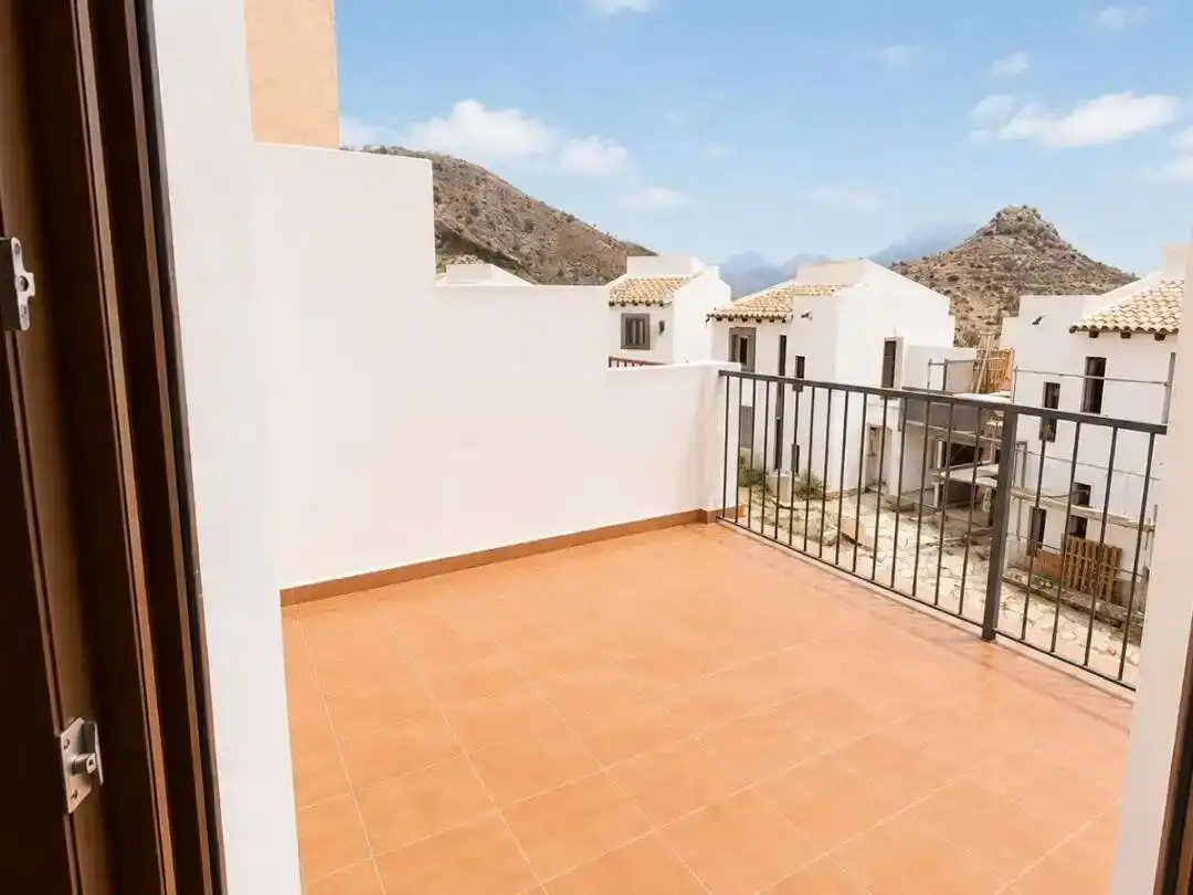 Terraced house with garden for sale in Relleu, imagen 3