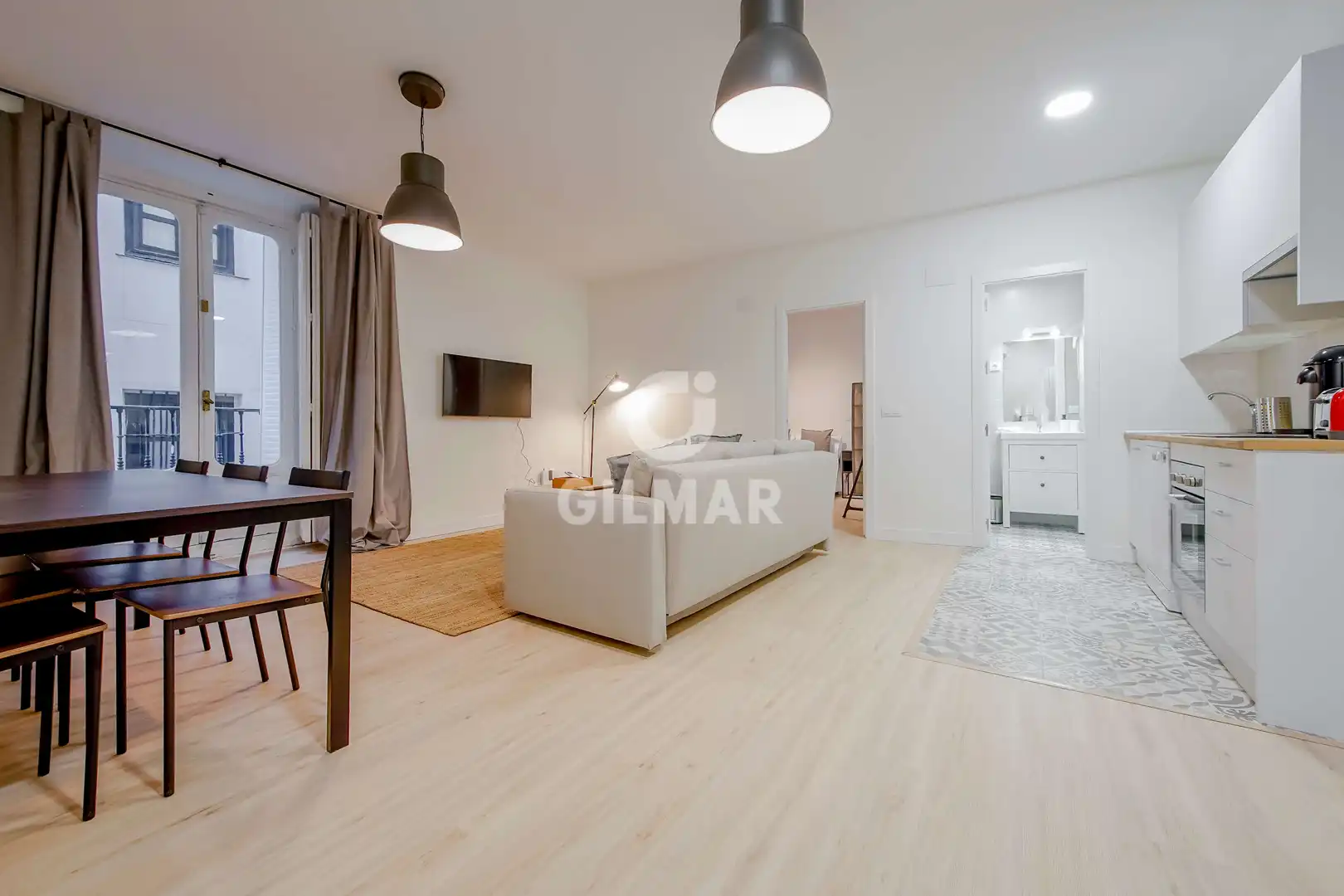 Habitación de Piso en venta en Madrid con Calefacción