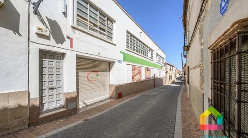Extraordinario edificio comercial y residencial en pleno centro de Sonseca