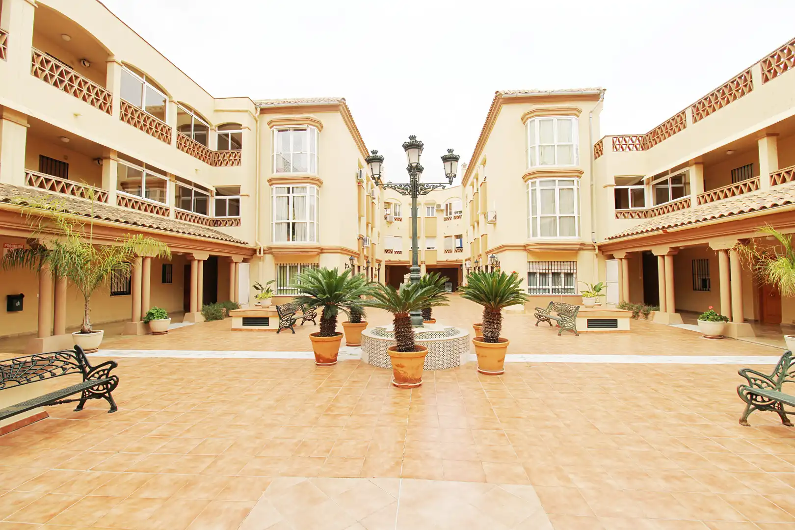 Apartments for sale in Calle Alcalde Juan Barrionuevo Ruiz, Centro