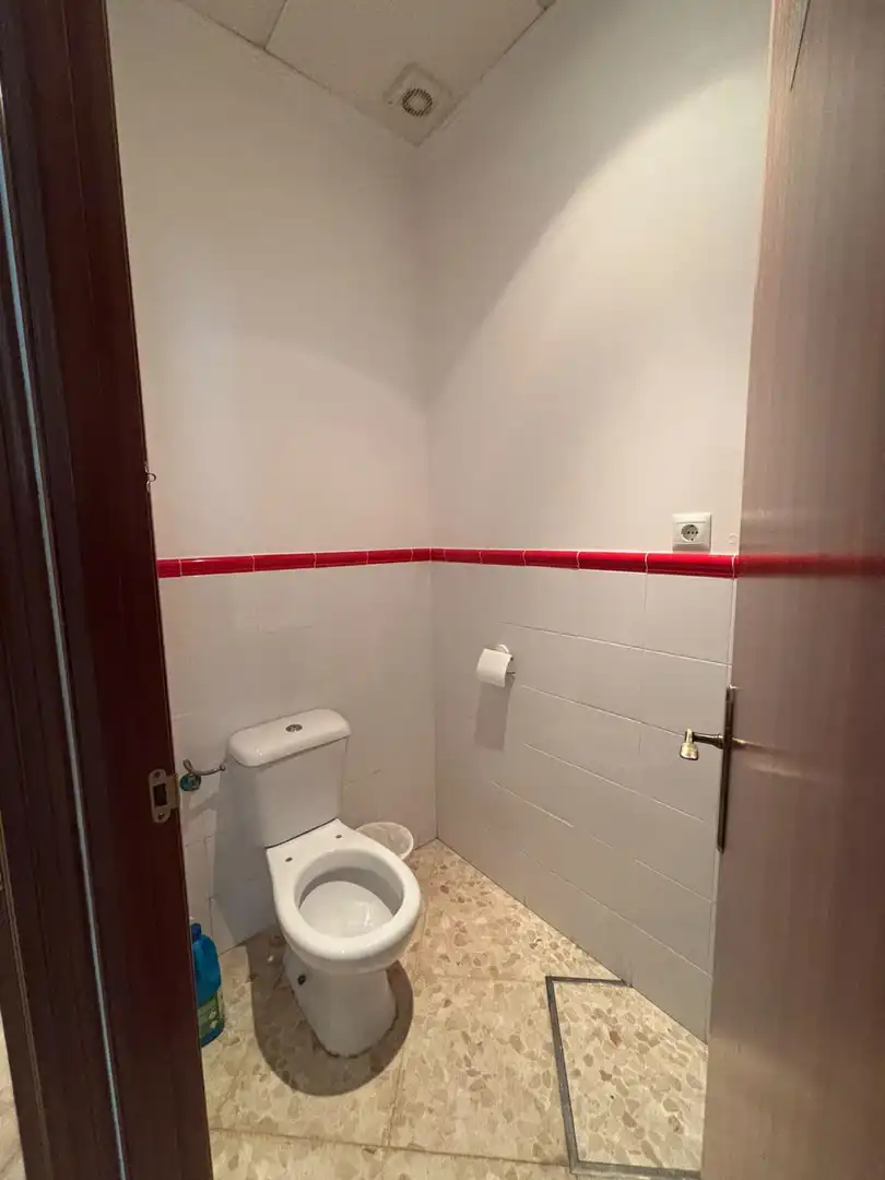 Local comercial en venta en Arahal, imagen 5