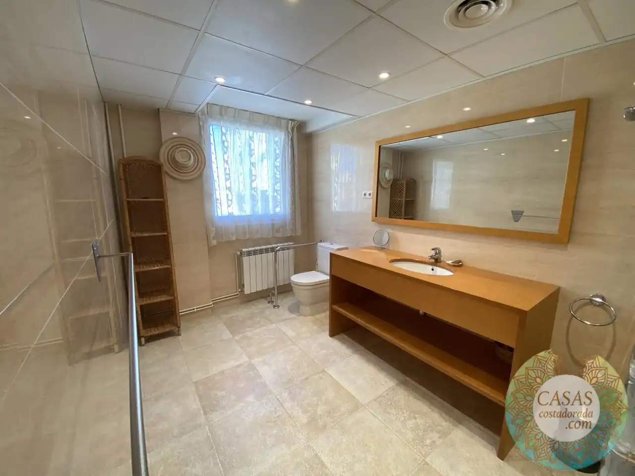 Badezimmer von Dachboden zum Verkauf in L'Ametlla de Mar  mit Klimaanlage und Abstellraum