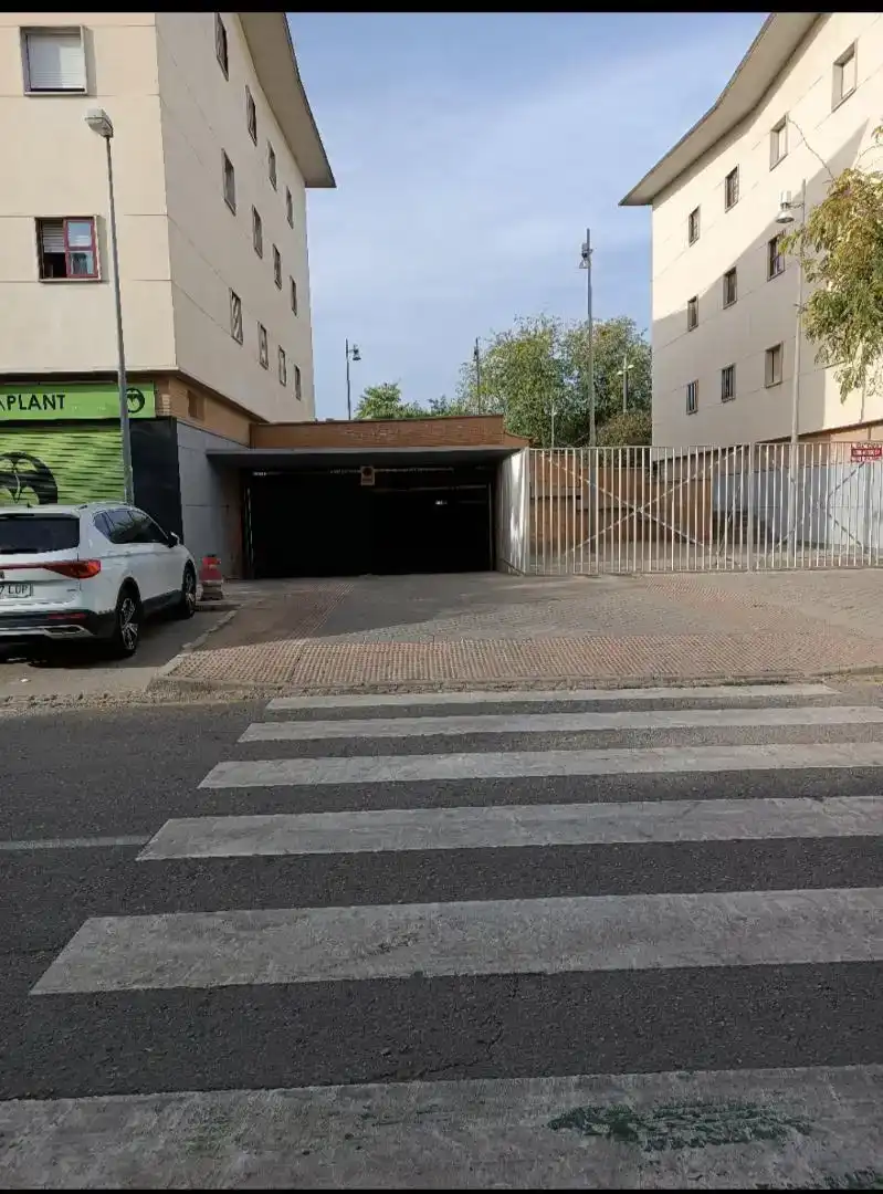 Aparcament de Garatge en venda en Granada