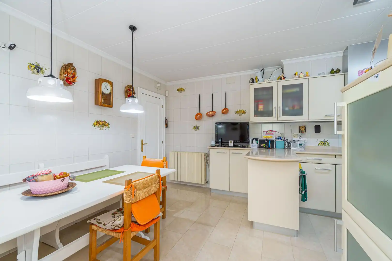Cocina de Casa o chalet en venta en Figueres con Aire acondicionado, Calefacción y Jardín privado