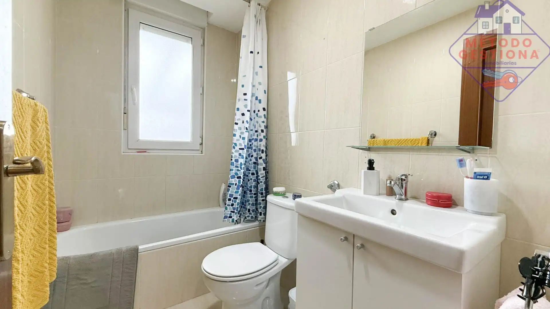 Bathroom of Duplexes for sale in Piélagos  with Heating, Parquet flooring and Terrace