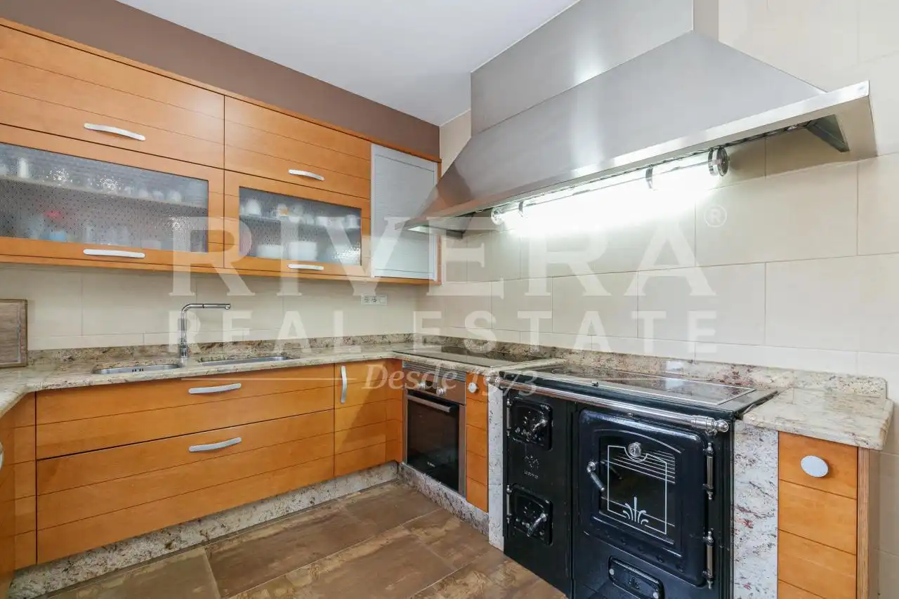 Cocina de Casa o chalet en venta en O Rosal   con Calefacción, Jardín privado y Terraza