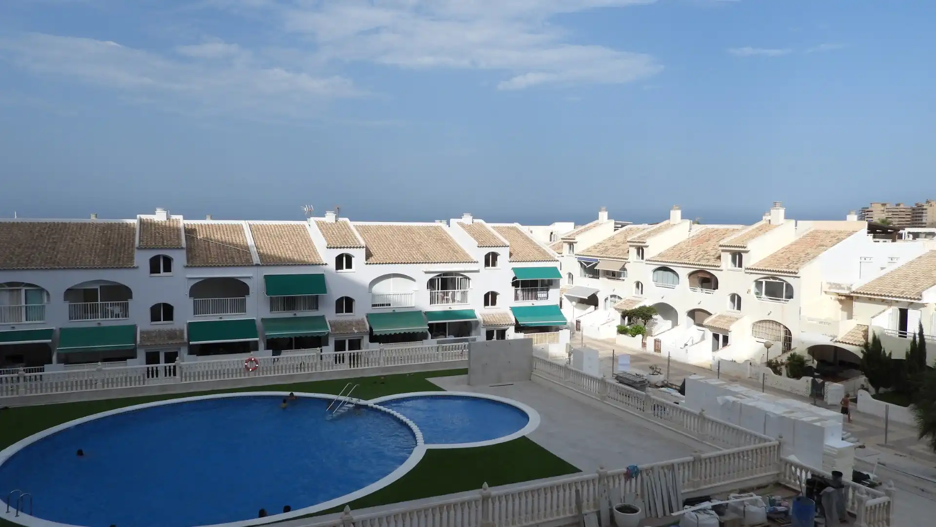 Piscina de Piso en venta en La Manga del Mar Menor con Aire acondicionado, Calefacción y Terraza
