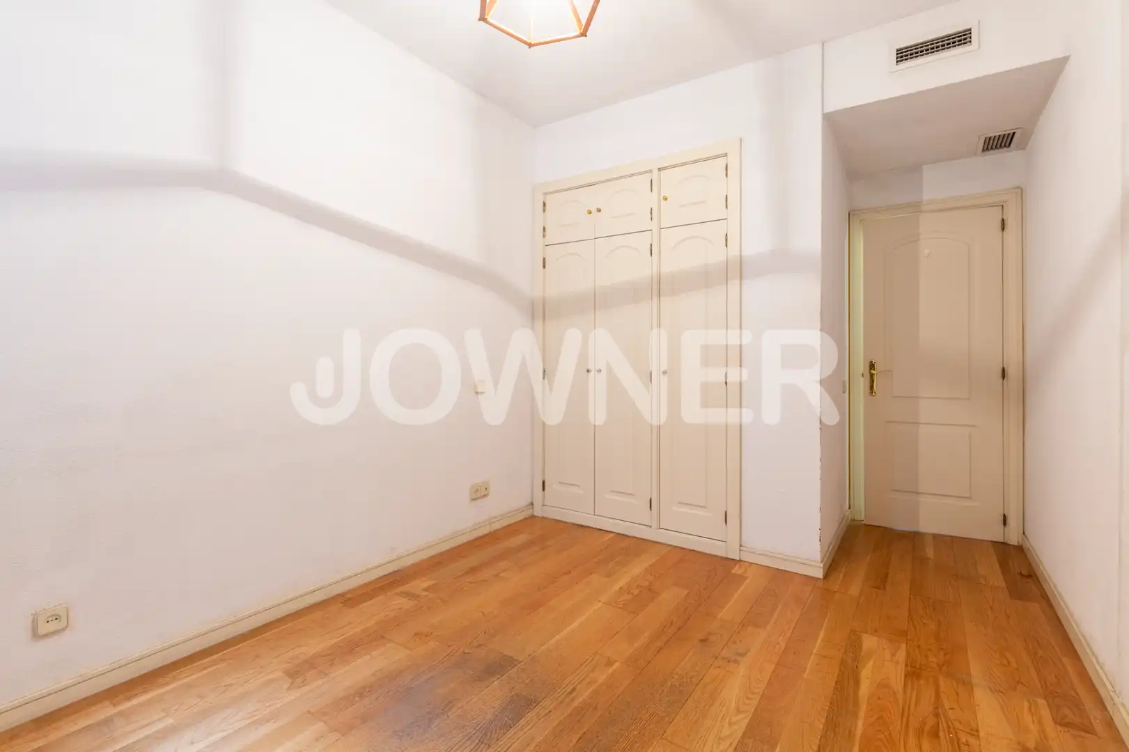 Piso en venta en Madrid con Aire acondicionado, Terraza y Horno