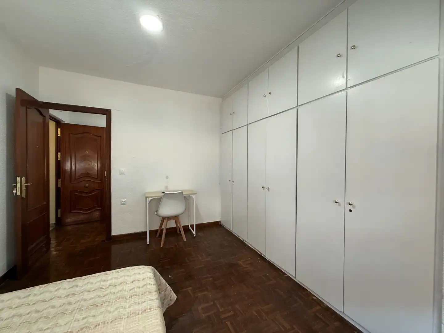 Schlafzimmer von Wohnung zur untervermieten in Córdoba mit Klimaanlage, Heizung und Möbliert