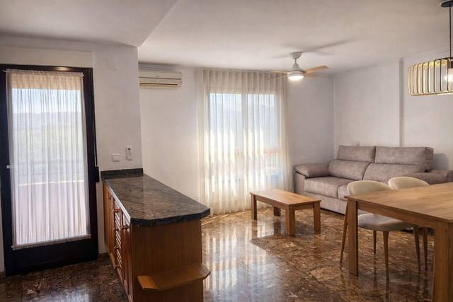 Piso en Alquiler en Oliva pueblo