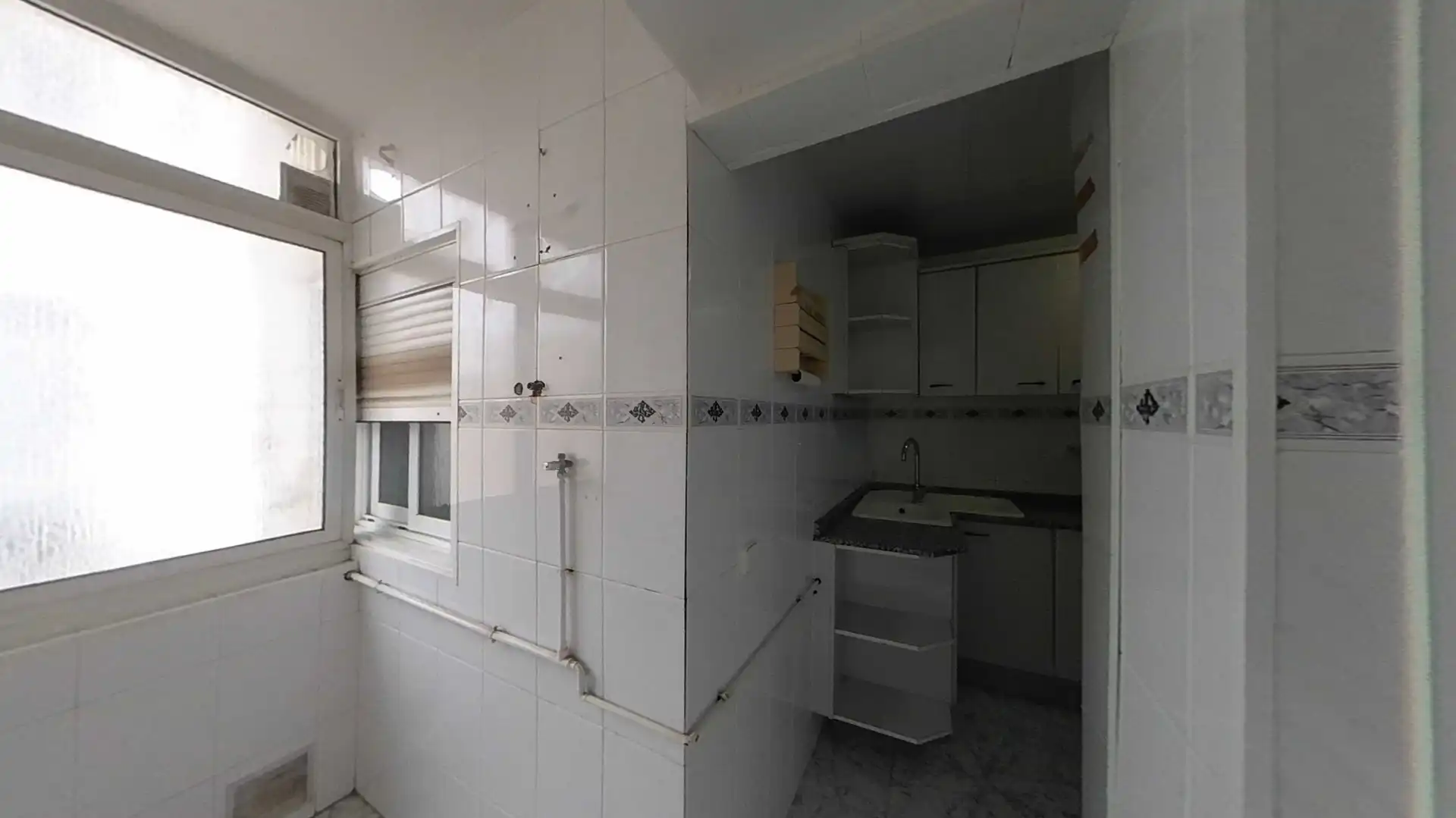 Küche von Wohnung zum Verkauf in L'Hospitalet de Llobregat