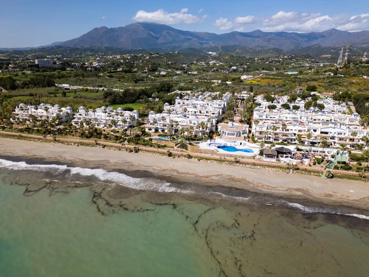 Exterior view of Attic for sale in Estepona  with Air Conditioner, Terrace and Swimming Pool