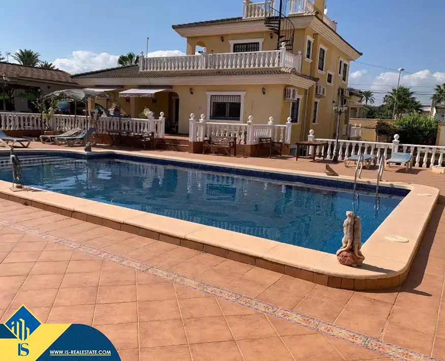 Villa mit Pool zum Verkauf in Los Balcones - Los Altos, imagen 2