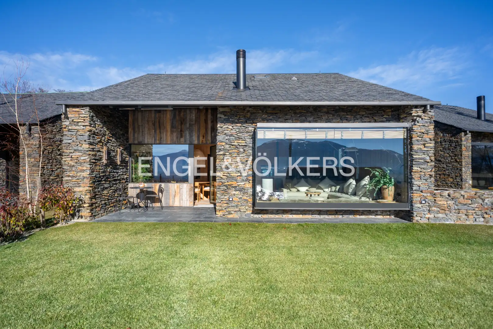 Exterior view of Houses for sale in Ger  with Heating, Private garden and Parquet flooring