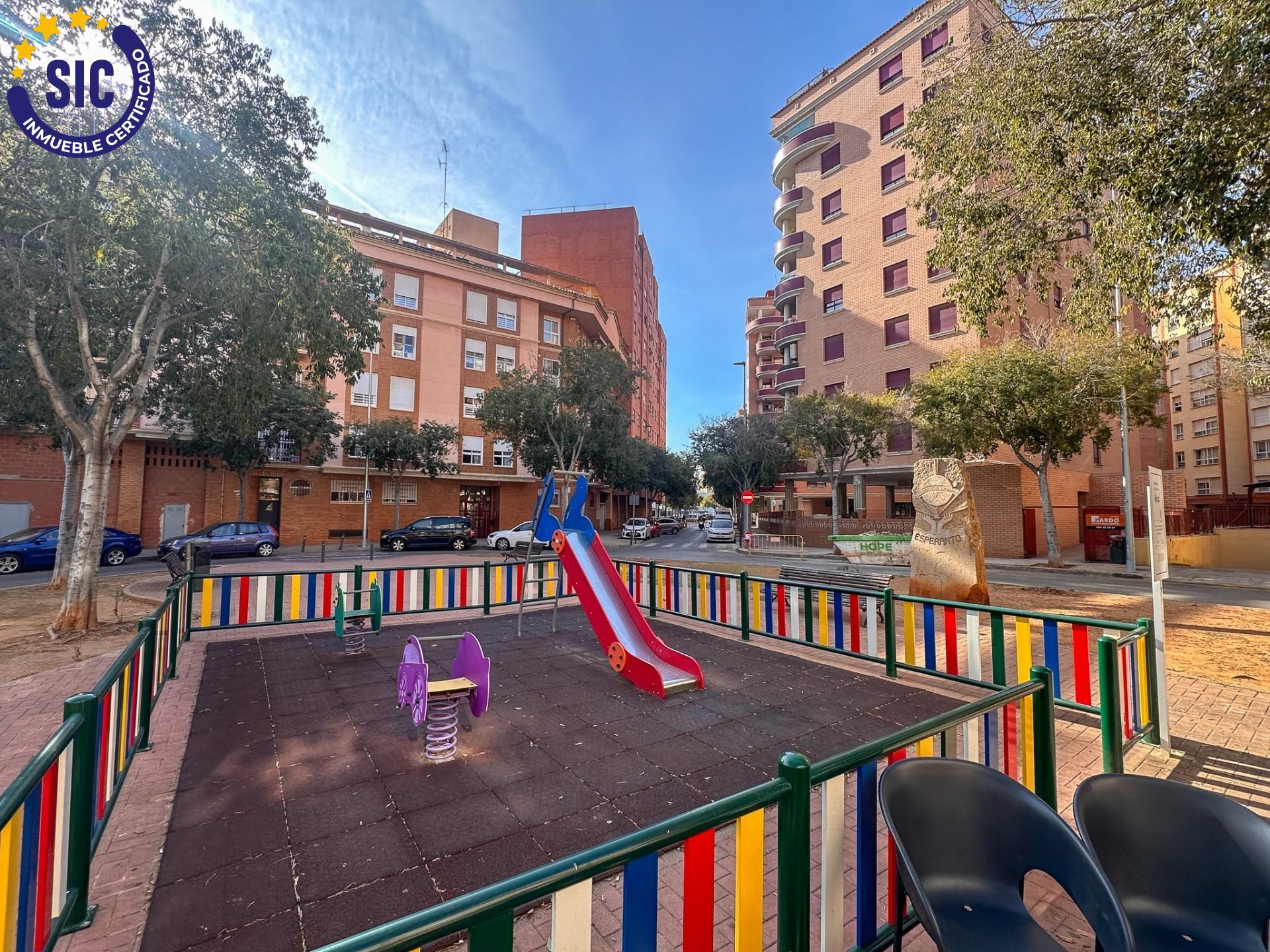 Vista exterior de Pis en venda en Castellón de la Plana / Castelló de la Plana amb Terrassa, Traster i Balcó