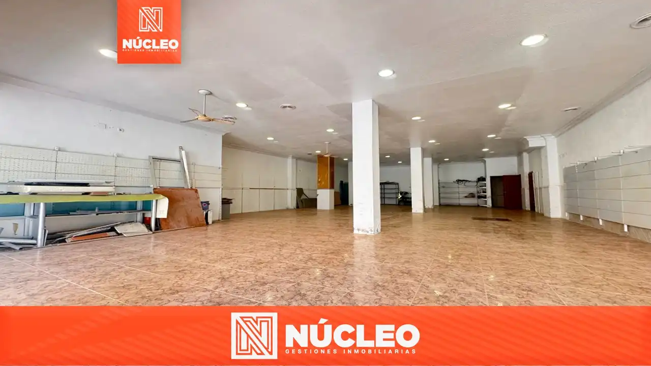 Local comercial en venta en Carrer Blasco Ibáñez 45