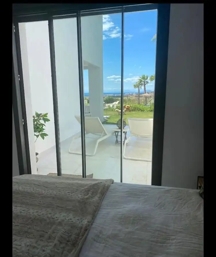 Terrassa de Pis de lloguer en Estepona amb Aire condicionat, Terrassa i Rentadora