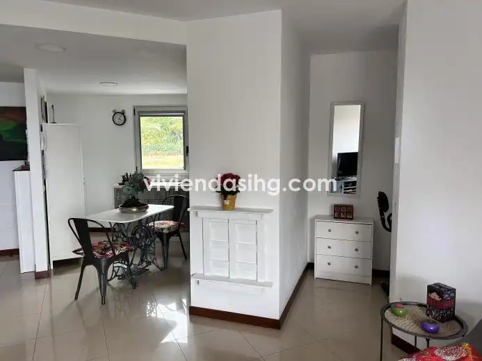 Flat for sale in Calle la Gorvorana, Longuera - Toscal