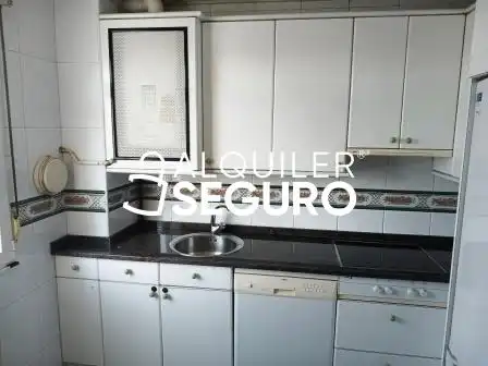 Flat for rent in Tenerias, Coronación