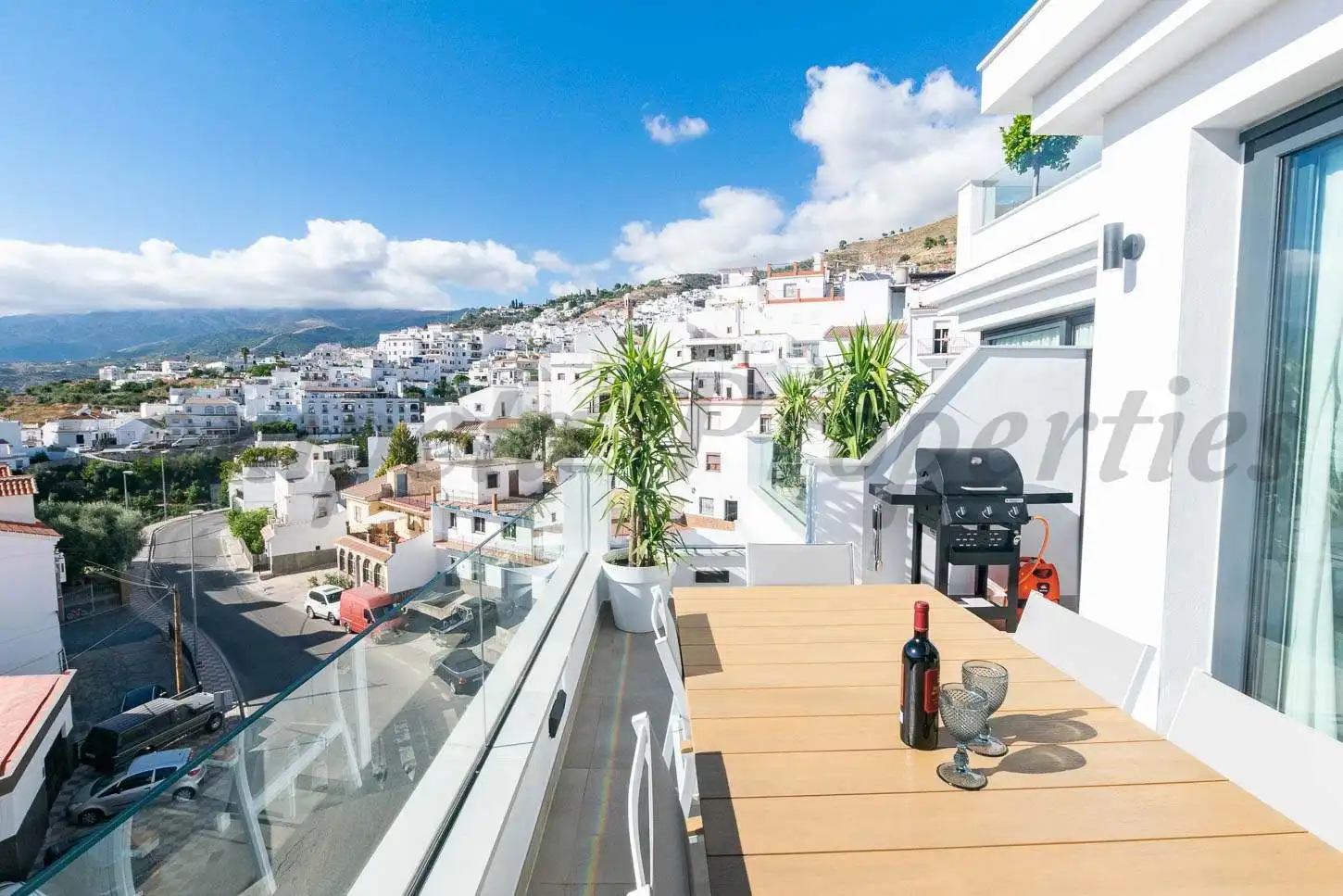 Apartamento con terraza en alquiler en Cómpeta, imagen 3