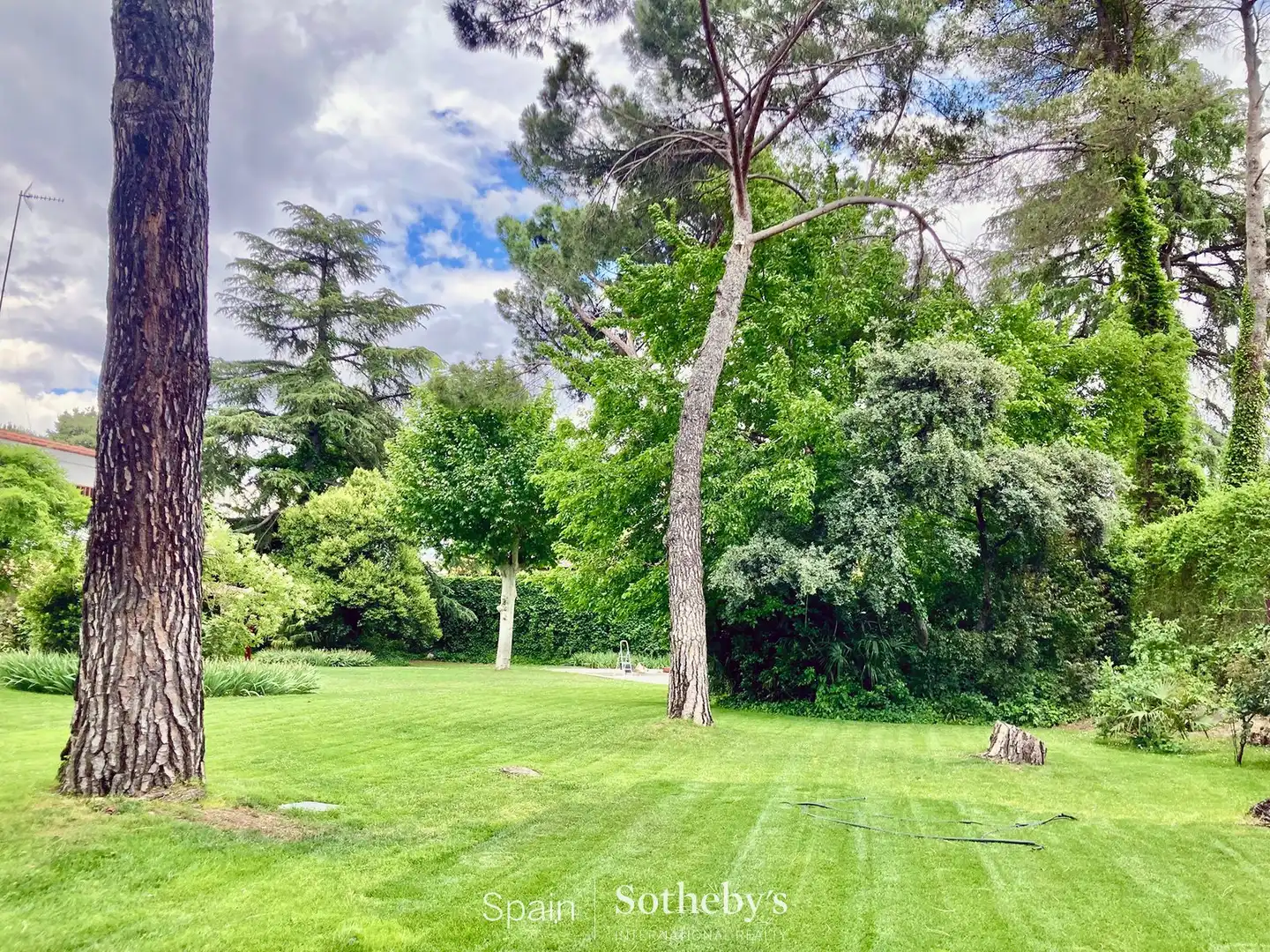 Jardí de Casa o xalet de lloguer en Madrid amb Aire condicionat, Jardí privat i Traster