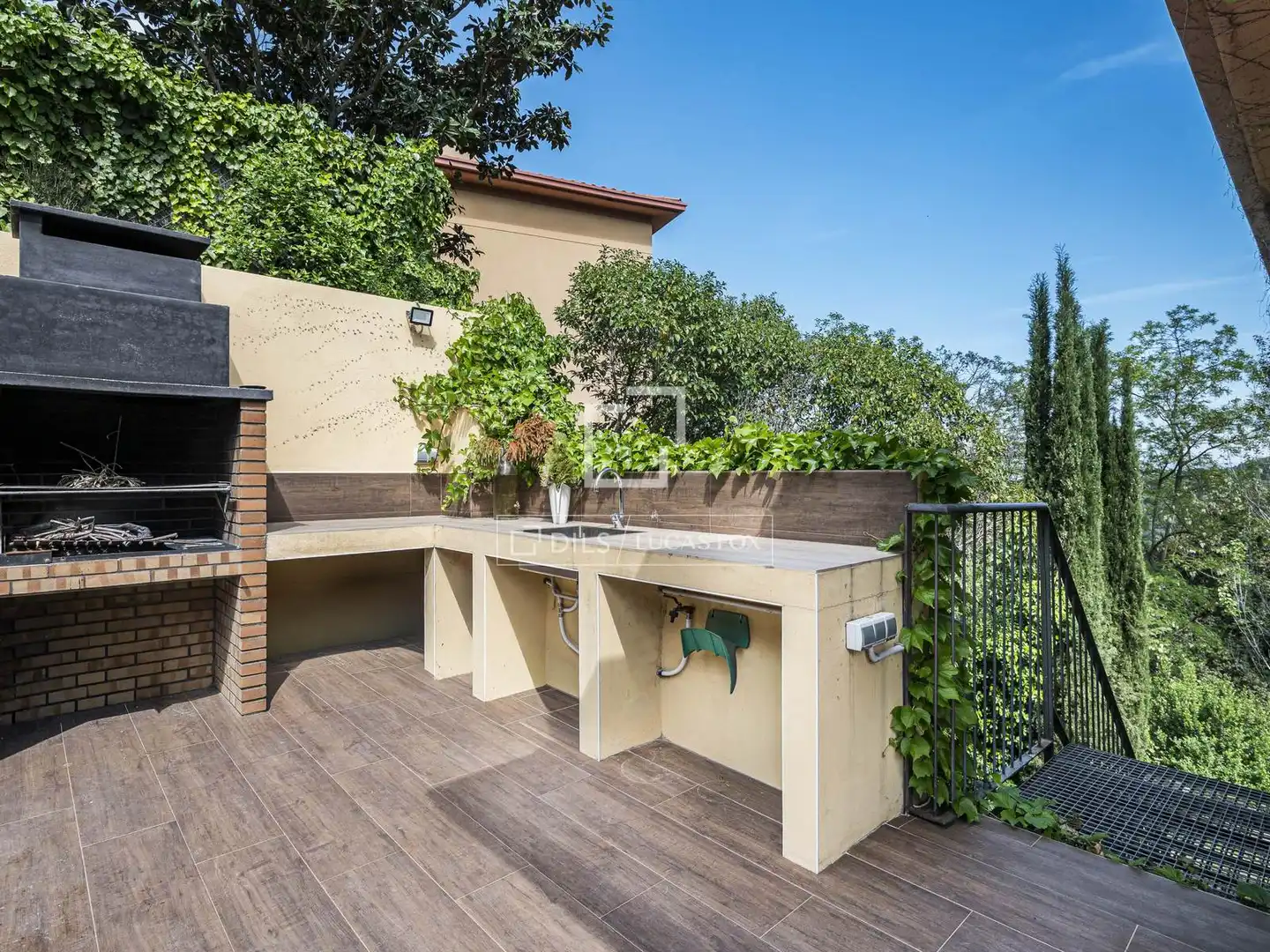 Terrace of Houses for sale in Sant Cugat del Vallès  with Air Conditioner, Heating and Terrace