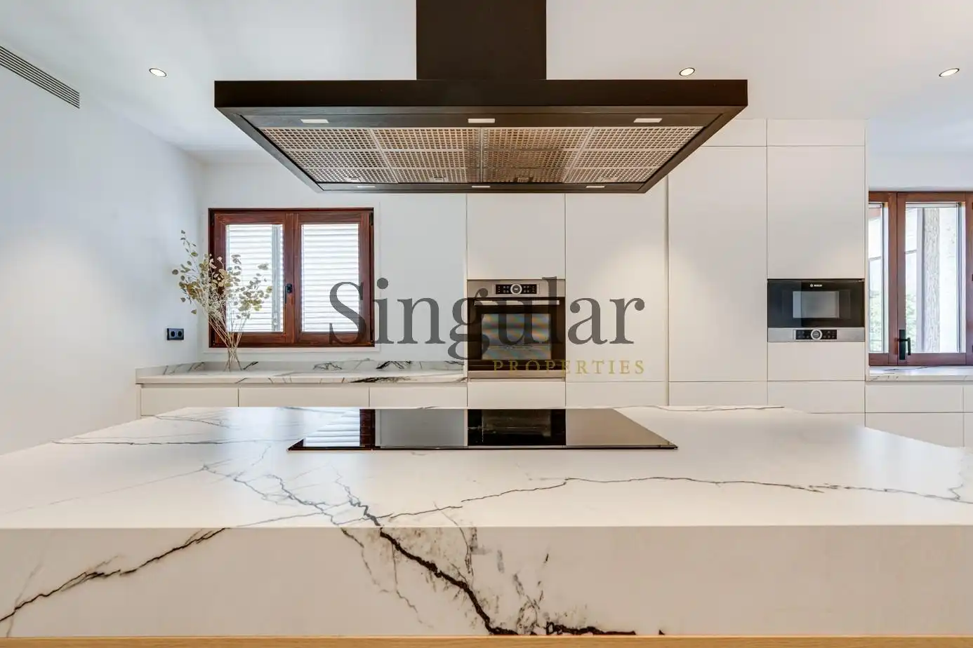 Cocina de Piso de alquiler en Barcelona con Calefacción, Jardín privado y Terraza